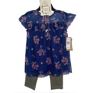 NWT! Girls Forever Me Multi Piece Set - Size 4 (MSRP $40)